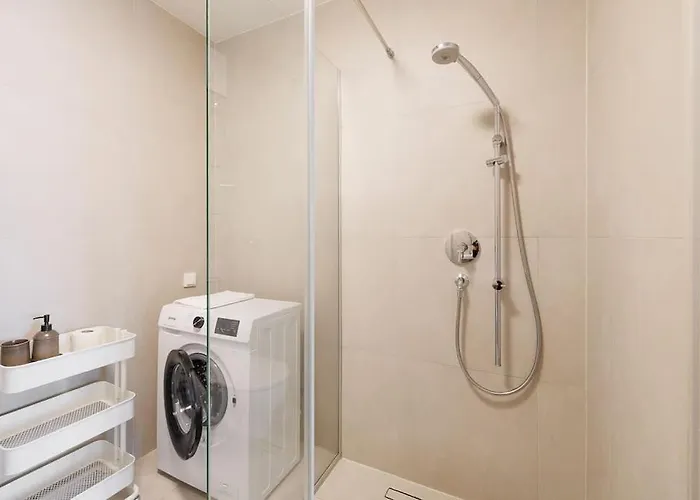 Ottakring Apartment *