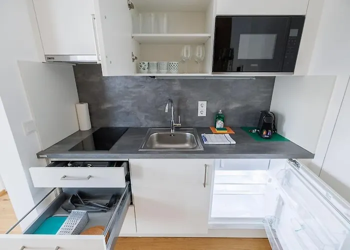 Ottakring Apartment *