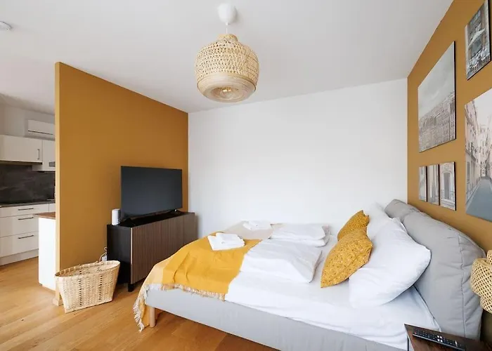 Ottakring Apartment